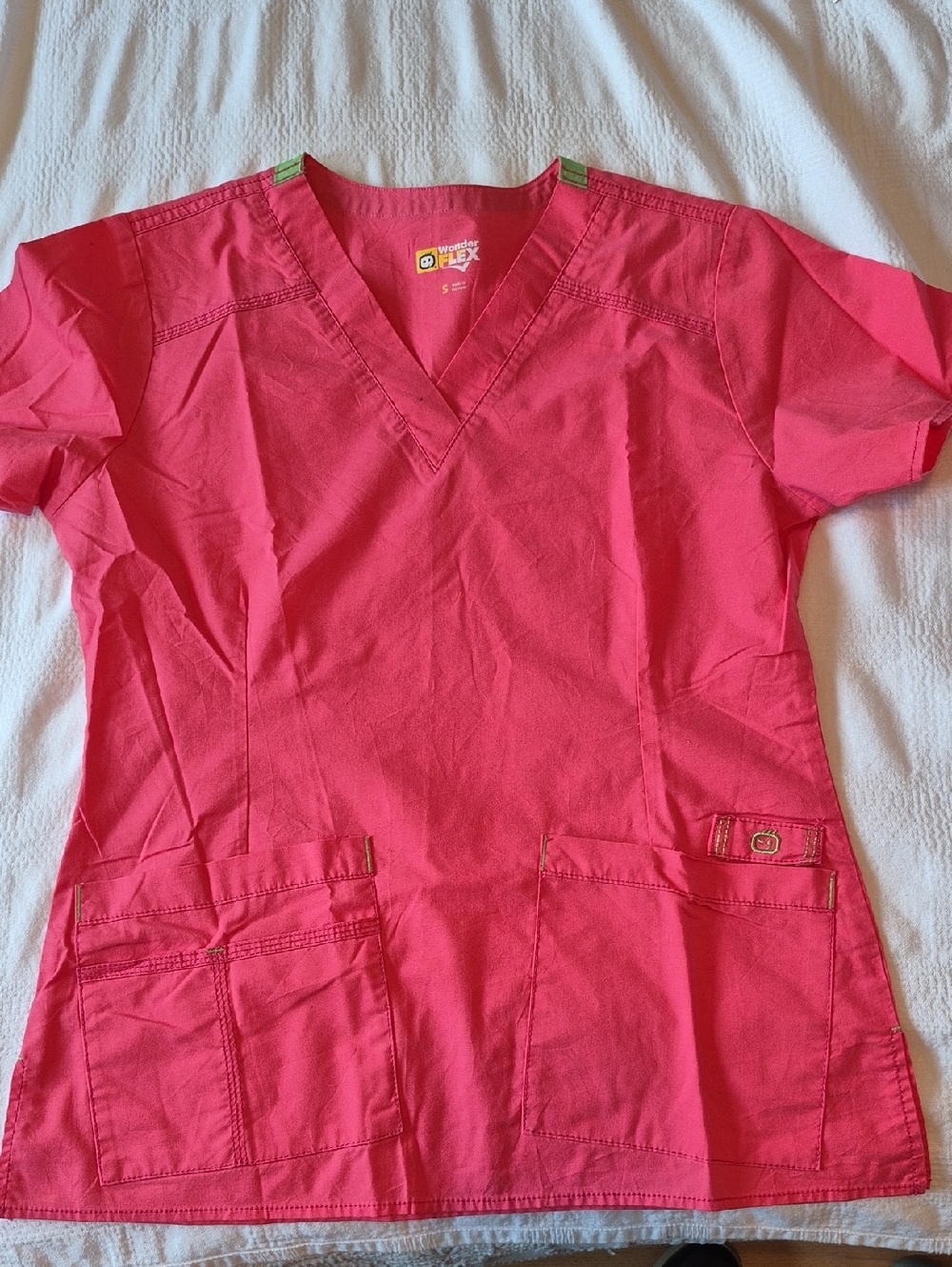 Wonder Flex women's small coral short sleeve scrub top uniform VGUC